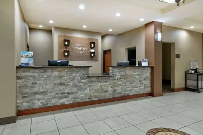 Photo 3 - Baymont Inn & Suites by Wyndham Glen Rose