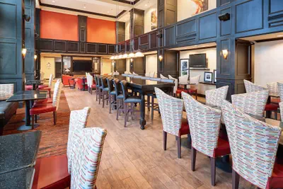 Photo 4 - Hampton Inn & Suites Waco-South