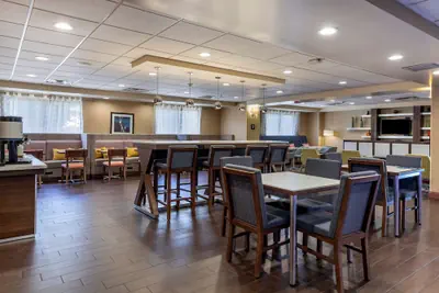 Photo 3 - Hampton Inn Norco-Corona-Eastvale