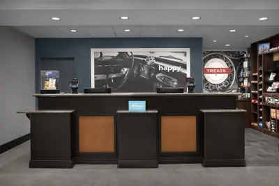 Photo 5 - Hampton Inn & Suites Lakeland-South Polk Parkway