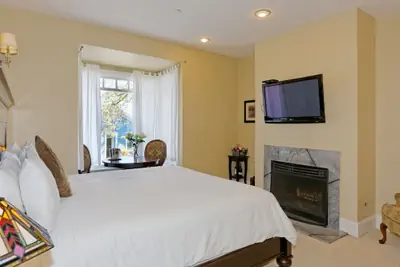 Photo 4 - The Gables Inn - Sausalito