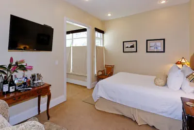 Photo 5 - The Gables Inn - Sausalito