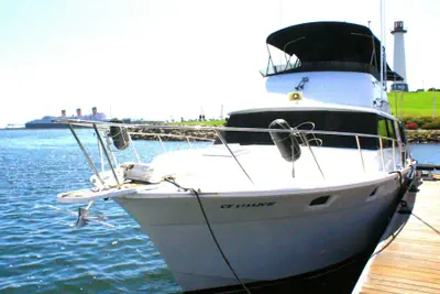 Photo 2 - Dockside Boat & Bed Long Beach