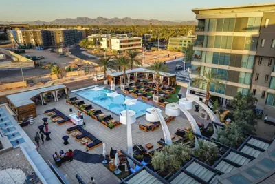 Photo 4 - W Scottsdale