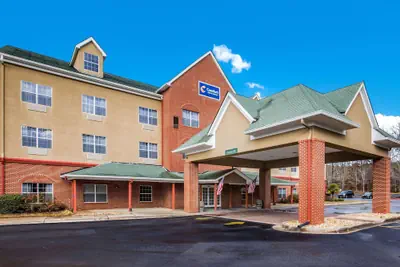 Photo 2 - Comfort Inn & Suites Fairburn - Atlanta Southwest
