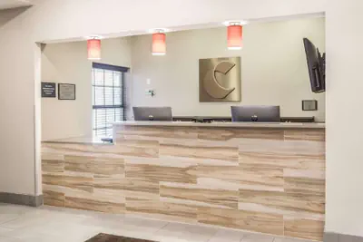 Photo 3 - Comfort Inn & Suites Fairburn - Atlanta Southwest