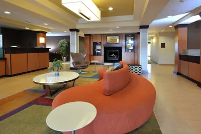 Photo 4 - Fairfield Inn & Suites by Marriott