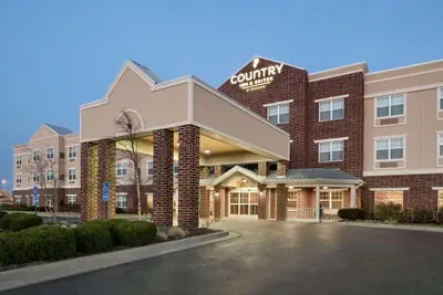 Photo 2 - Country Inn & Suites by Radisson, Kansas City at Village West, KS