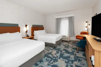 Photo 5 - Hampton Inn & Suites Alexandria
