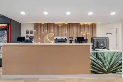 Photo 4 - Comfort Suites Laredo - Nuevo Laredo