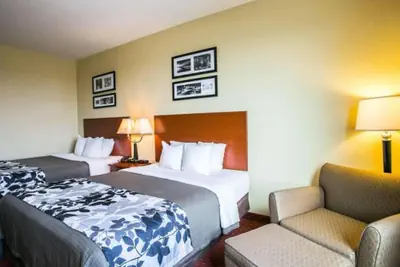 Photo 5 - Sleep Inn & Suites New Braunfels