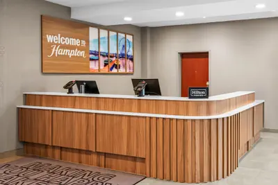 Photo 4 - Hampton Inn & Suites National Harbor - Alexandria Area