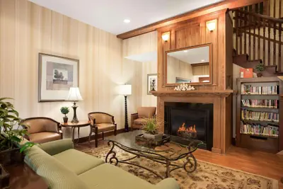 Photo 4 - Country Inn & Suites by Radisson, Ithaca, NY
