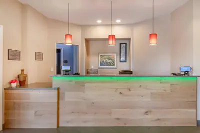 Photo 4 - Country Inn & Suites by Radisson, Savannah Airport, GA