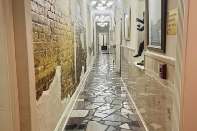 Photo 2 - Plaza Suites Downtown New Orleans