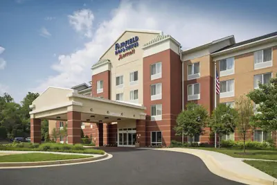 Photo 2 - Fairfield Inn & Suites by Marriott White Marsh