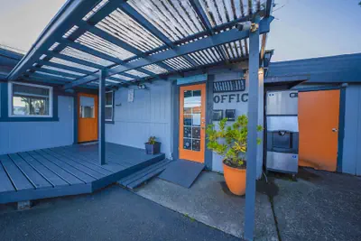 Photo 4 - City Centre Motel by OYO