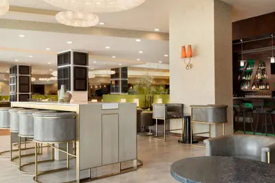 Photo 3 - Embassy Suites Los Angeles - Glendale