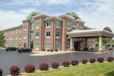 Photo 2 - Holiday Inn Express & Suites Lexington Dtwn Area-Keenland by IHG
