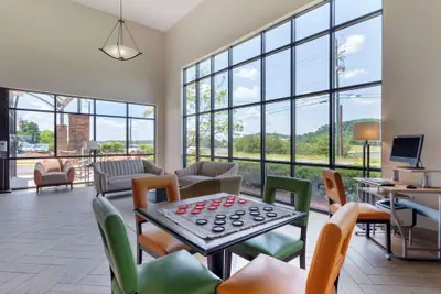 Photo 5 - Comfort Suites Kodak Sevierville