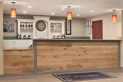 Photo 4 - Country Inn & Suites by Radisson, Wytheville, VA
