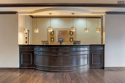 Photo 4 - Comfort Suites Alexandria North