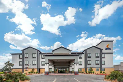 Photo 2 - Comfort Inn & Suites Schulenburg