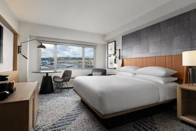 Photo 2 - Sheraton Erie Bayfront Hotel