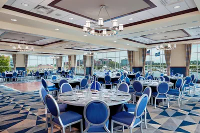 Photo 3 - Sheraton Erie Bayfront Hotel