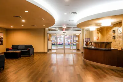Photo 4 - Comfort Suites At Virginia Center Commons