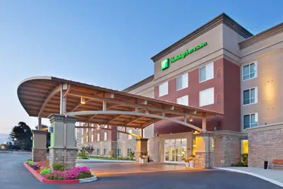 Photo 2 - Holiday Inn & Suites Oakland Airport by IHG