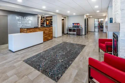 Photo 4 - Hampton Inn Sheridan
