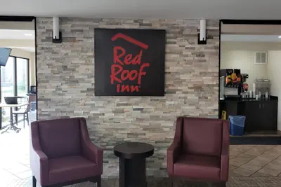 Photo 3 - Red Roof Inn Kenner – New Orleans Airport NE