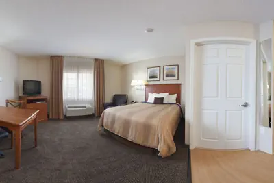 Photo 4 - Candlewood Suites Greenville NC by IHG