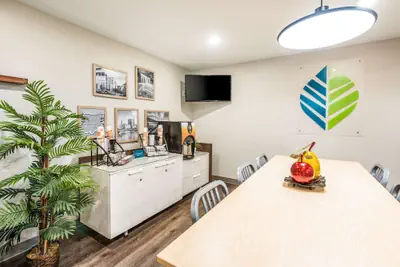 Photo 4 - WoodSpring Suites Columbus West - Hilliard