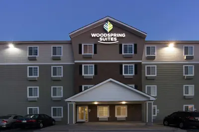 Photo 2 - WoodSpring Suites Kansas City Mission