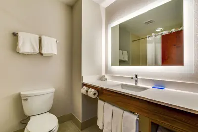 Photo 5 - Holiday Inn Express Vincennes by IHG