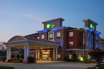 Photo 2 - Holiday Inn Express & Suites Texarkana by IHG