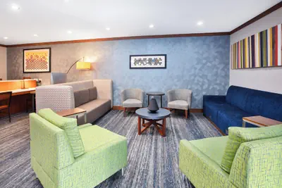 Photo 4 - Holiday Inn Express & Suites Buffalo by IHG
