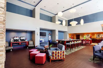 Photo 3 - Hampton Inn & Suites Poughkeepsie