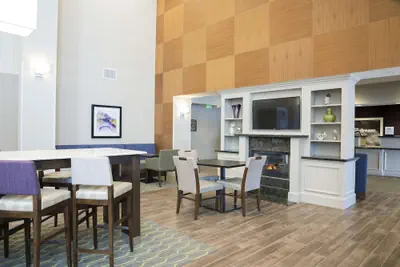 Photo 3 - Hampton Inn & Suites Hartford-Manchester
