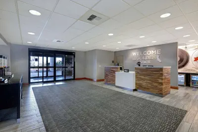 Photo 3 - Hampton Inn & Suites Tulare