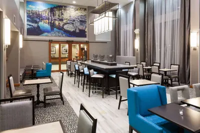 Photo 4 - Hampton Inn & Suites Tulare