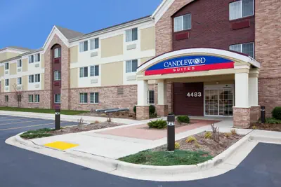 Photo 2 - Candlewood Suites Milwaukee Brown Deer by IHG