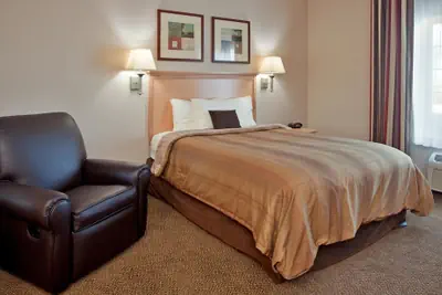 Photo 3 - Candlewood Suites Olathe by IHG