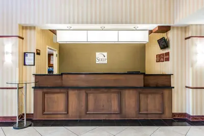 Photo 4 - Sleep Inn & Suites University/Shands