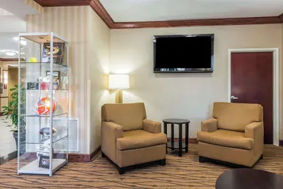 Photo 3 - Sleep Inn & Suites University/Shands