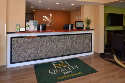 Photo 4 - Quality Inn Appleton West