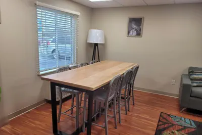 Photo 4 - WoodSpring Suites Louisville Clarksville