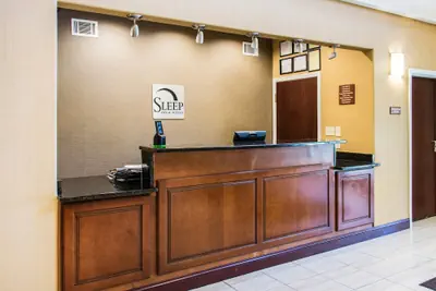Photo 3 - Sleep Inn & Suites Pooler - Savannah Area